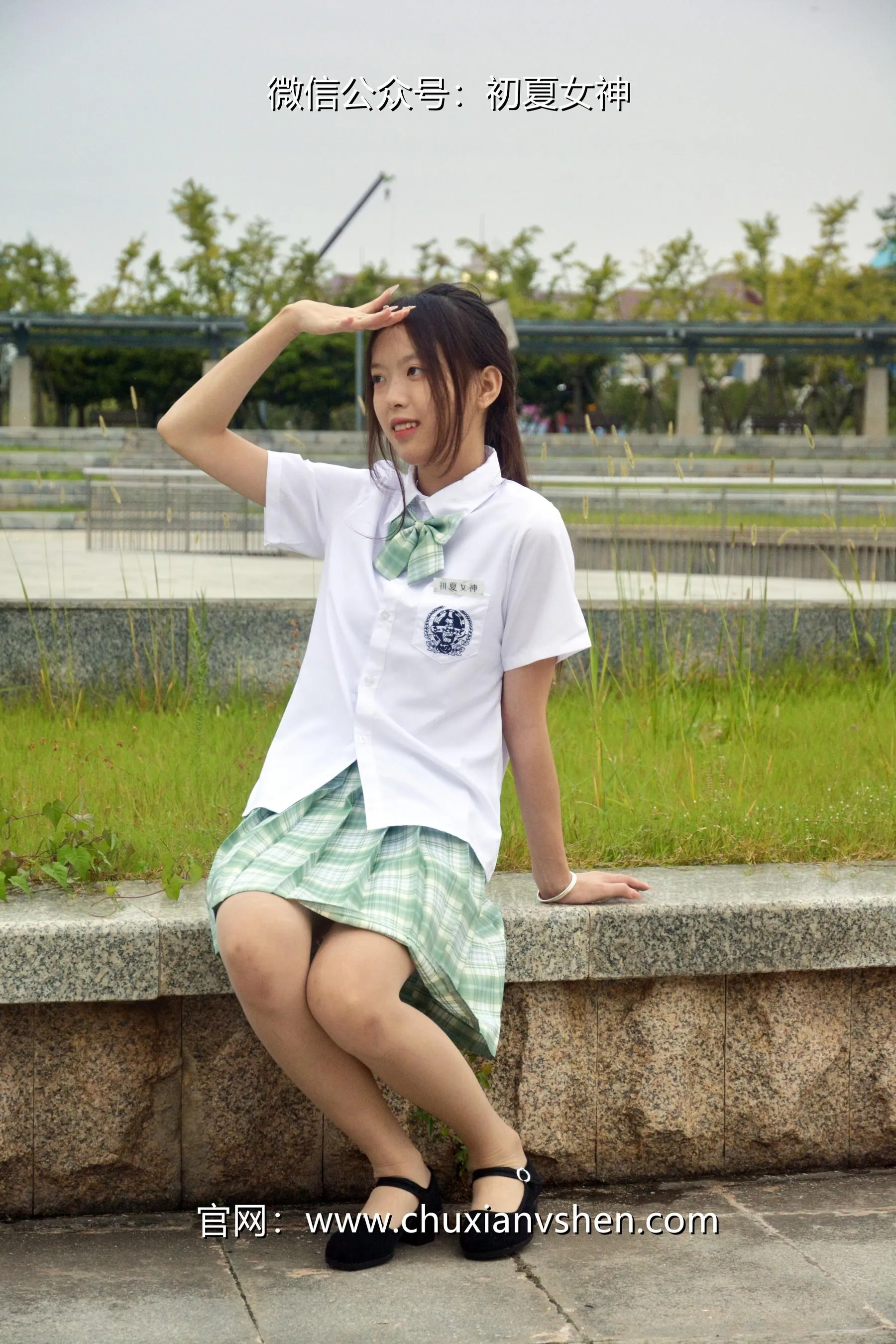 初夏女神 NO.029 情情 绿色JK套 [72P]插图8